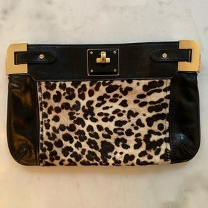 Milly transitional clutch